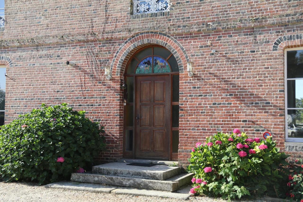 Heugon Manoir Du Taillis B&B 외부 사진