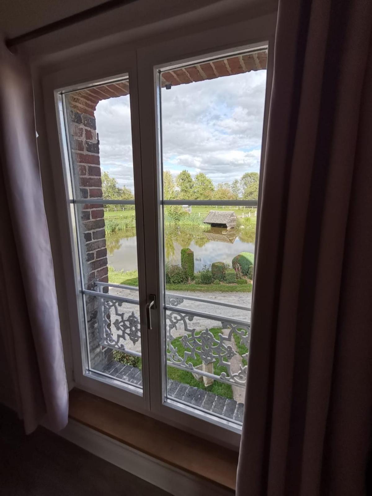 Heugon Manoir Du Taillis B&B 외부 사진